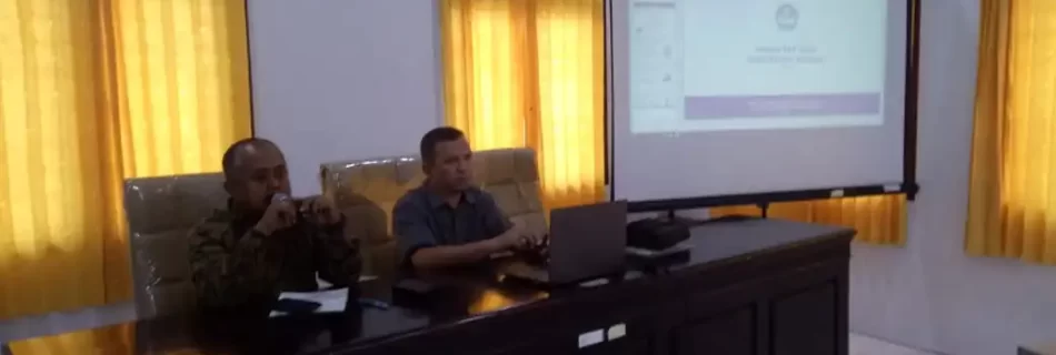 Bapak Kasubbag. TU Balai Bahasa Aceh sedang menyampaikan sambutan
